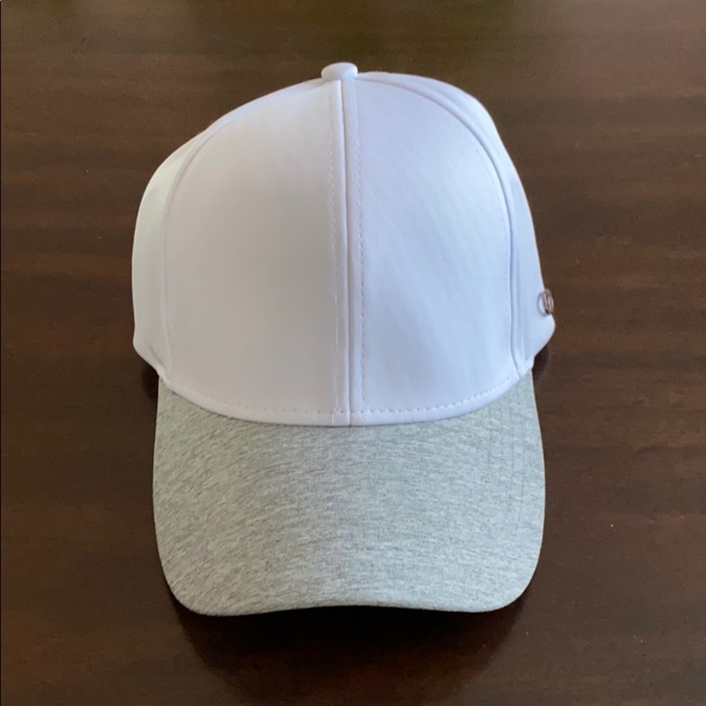 NWOT Calia by Carrie Underwood Hat